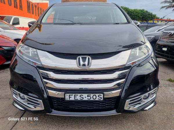2016 Honda Odessey Hybrid 7 seats 12 months rego image