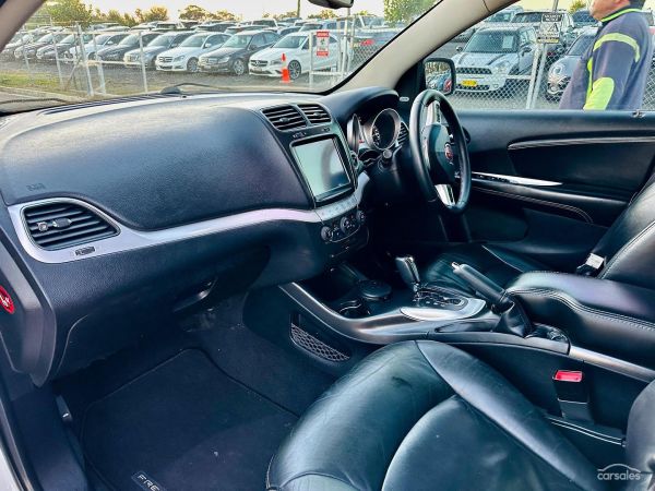 2015 Fiat Freemont Lounge Auto MY15 image