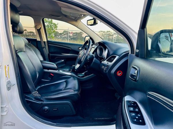2015 Fiat Freemont Lounge Auto MY15 image