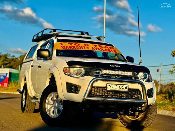 2014 Mitsubishi Triton GLX MN Manual 4x4 MY15 Double Cab image