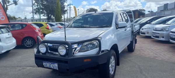 2013 Isuzu D-MAX Utility 4X4 DIESEL TURBO image