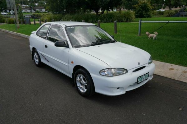 1999 Hyundai Excel GX Sportz White 5 Speed Manual Hatchback image