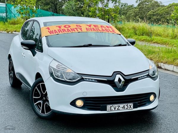 2015 Renault Clio Expression Auto image