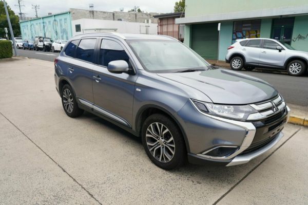 2017 Mitsubishi Outlander ZK MY18 LS (4x2) Grey 5 Speed Manual Wagon image