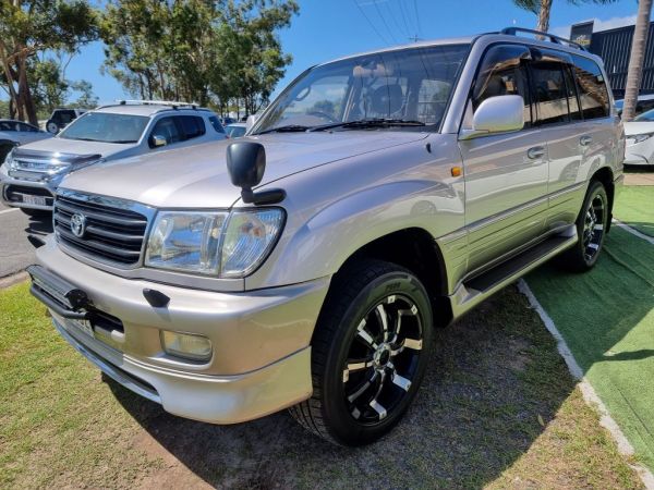 1998 Toyota LandCruiser image
