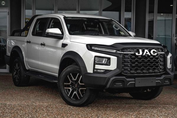 2024 JAC T9 Oasis Auto 4x4 Double Cab image