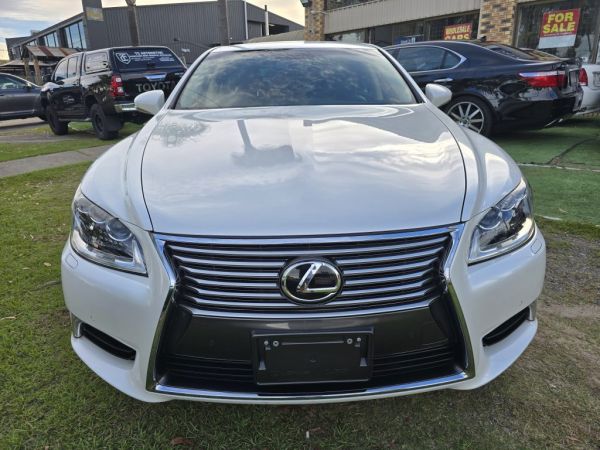 2015 LEXUS LS460 AWD SEDAN image