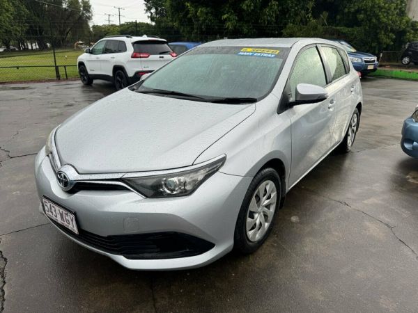 2015 Toyota Corolla Hatchback Ascent ZRE182R image