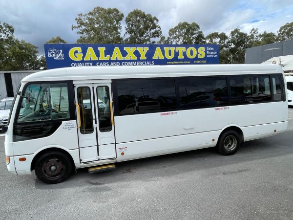 2004 Mitsubishi Fuso Rosa Base BE649JRMBFAD image