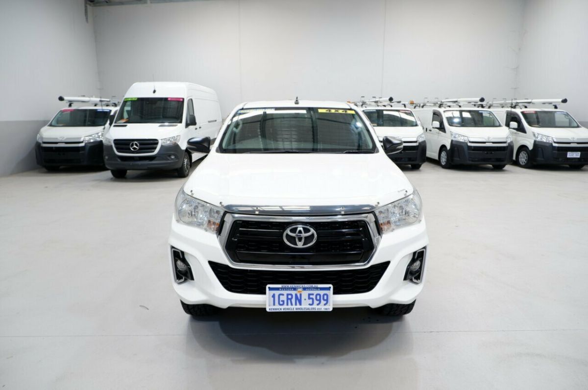 Image for 2018 Toyota Hilux Utility SR Double Cab GUN126R 1