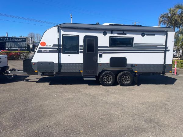 2024 Nova Bravo 196.1cz Series CARAVAN Bravo Signature 196.1CZ 196.1C image