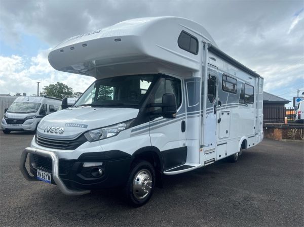 2021 Avida Esperance MOTOR HOME C7932 SL 2021 image