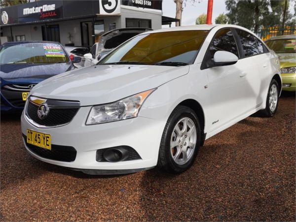 2011 Holden Cruze Sedan JH Series II MY12 CD image