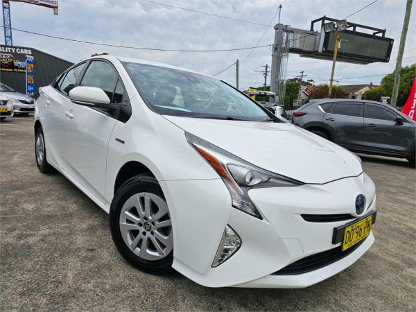 2016 TOYOTA PRIUS 5D HATCHBACK ZVW50R HYBRID image