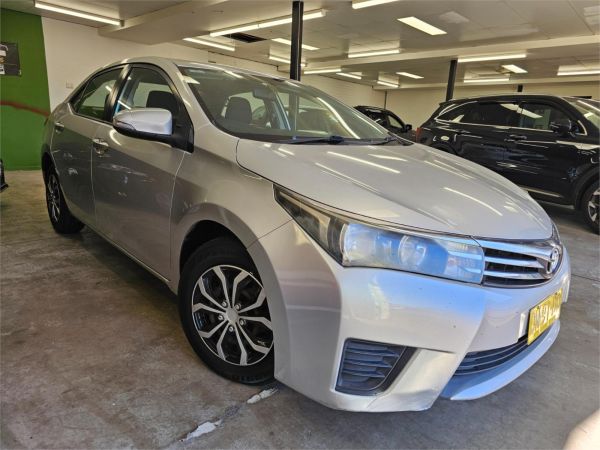 2015 TOYOTA COROLLA 4D SEDAN ZRE172R ASCENT image