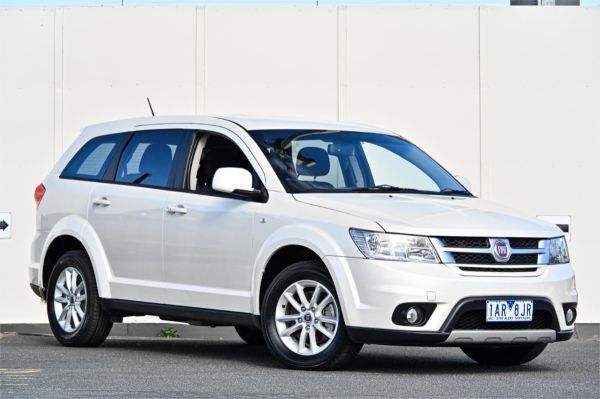 2013 Fiat Freemont Wagon JF Base image