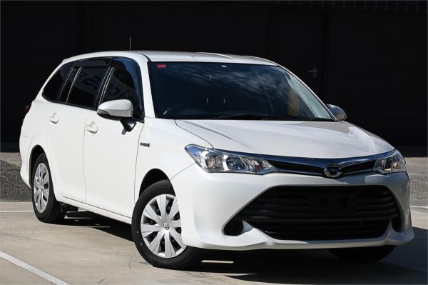 2015 Toyota Corolla Fielder Wagon NKE165 Hybrid image