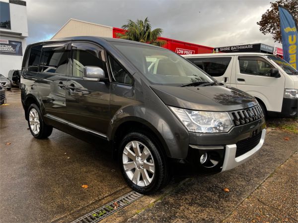 2013 Mitsubishi Delica Van Wagon CV5W D:5 image