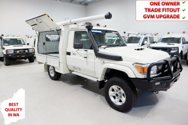 2020 Toyota Landcruiser Cab Chassis GXL VDJ79R image
