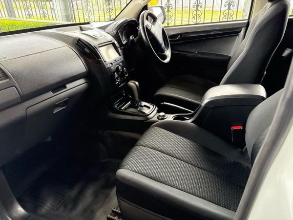 2018 ISUZU D-MAX CREW C/CHAS TF MY18 SX (4x4) image