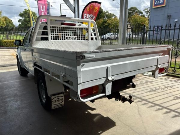 2018 ISUZU D-MAX CREW C/CHAS TF MY18 SX (4x4) image