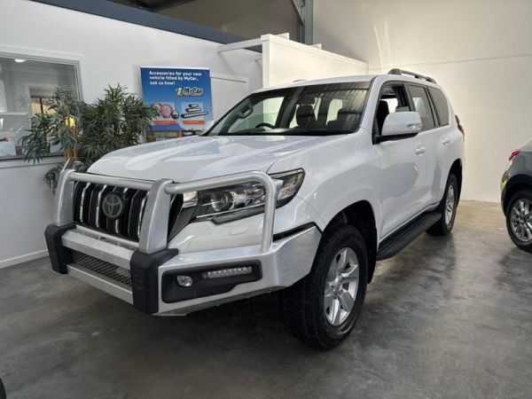 2018 TOYOTA LANDCRUISER 4D WAGON GDJ150R MY17 PRADO GXL (4x4) image
