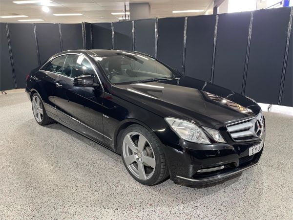 2011 MERCEDES-BENZ E250 2D COUPE 207 MY11 CGI ELEGANCE image