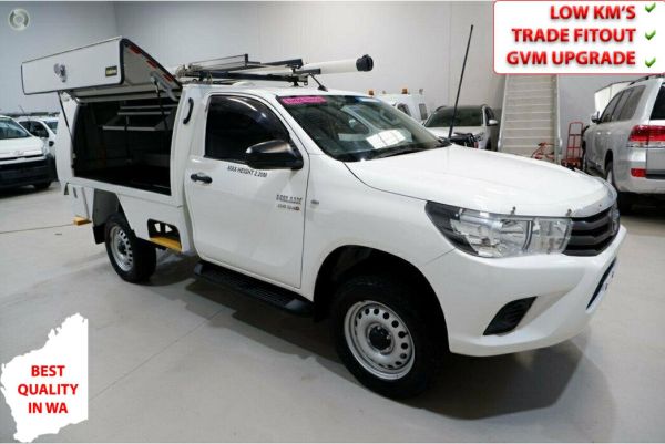 2018 Toyota Hilux Cab Chassis SR GUN126R image