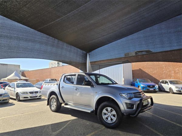 2009 Mitsubishi Triton Utility MN MY10 GL-R image