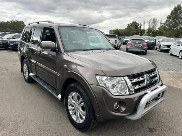 2014 Mitsubishi Pajero Wagon NW MY14 VR-X image