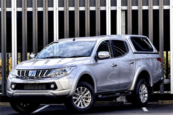 2015 MITSUBISHI TRITON DUAL CAB UTILITY MQ MY16 EXCEED (4x4) image