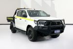 Image for 2020 Toyota HILUX SR (4x4) GUN126R FACELIFT 4X4