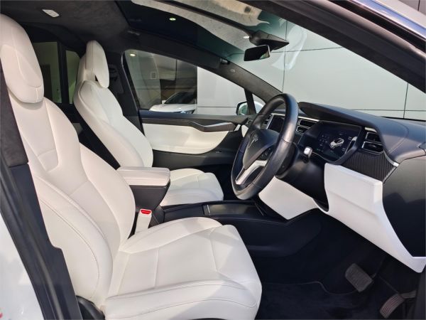 2017 TESLA MODEL X 4D WAGON MY17 100D (100XB) image
