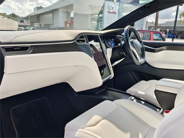 2017 TESLA MODEL X 4D WAGON MY17 100D (100XB) image