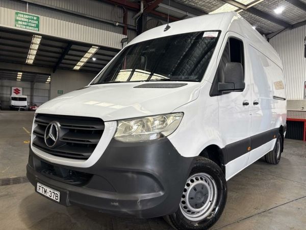 2021 Mercedes-Benz Sprinter MWB HIGH ROOF 314 CDI VS30 MWB FWD White 7 Speed Automatic Van image