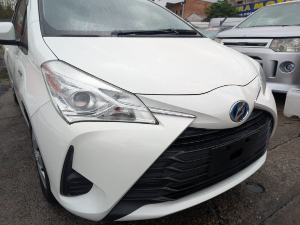 2019 TOYOTA VITZ / Yaris Hybrid image