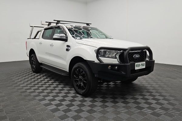 V　 E0 NIB ADIDAS NMD R1 Spectoo Star Wars Boba Fett Trainers