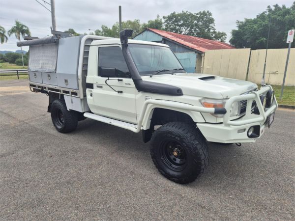 2015 Toyota Landcruiser Cab Chassis VDJ79R GXL image