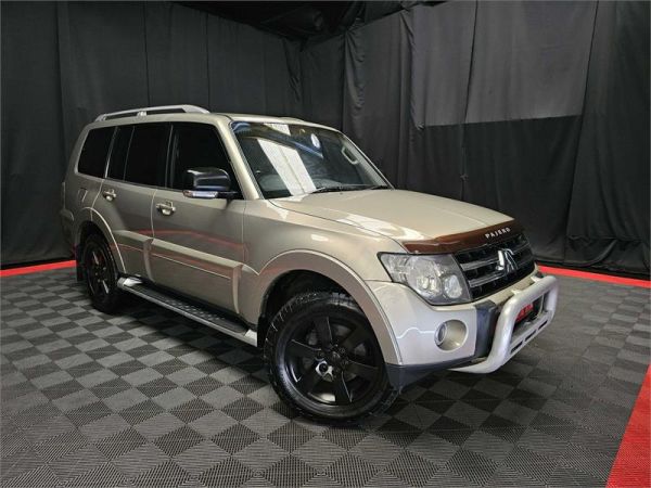 2007 MITSUBISHI PAJERO 4D WAGON NS VR-X LWB (4x4) image