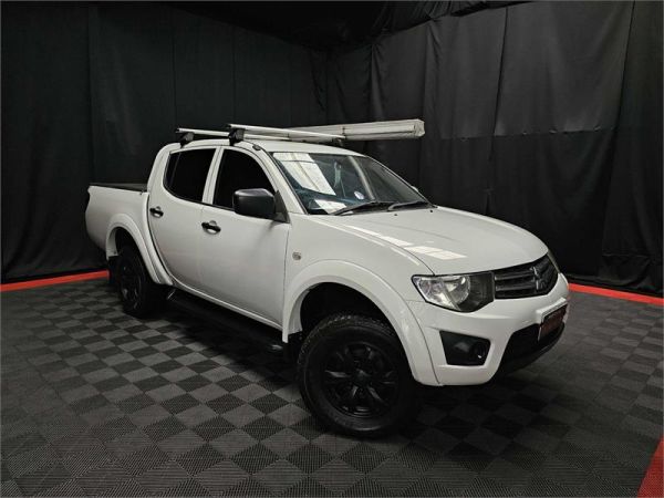 2013 MITSUBISHI TRITON DOUBLE CAB UTILITY MN MY13 GLX (4x4) image
