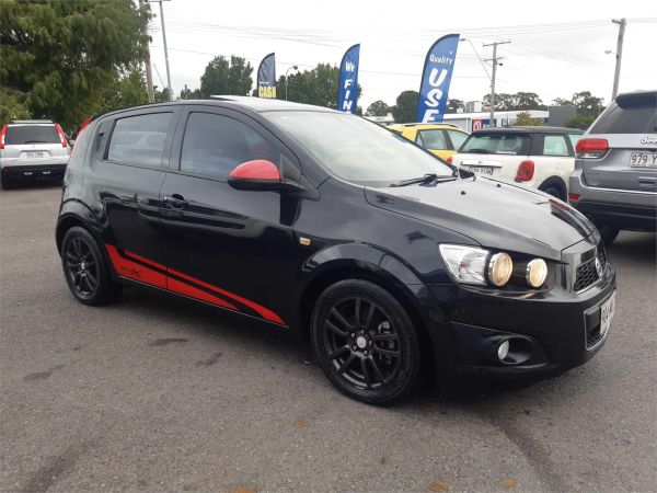 2015 HOLDEN BARINA 5D HATCHBACK TM MY16 X image