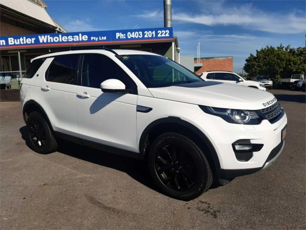 2017 LAND ROVER DISCOVERY SPORT 4D WAGON L550 MY18 TD4 (132kW) HSE 5 SEAT image