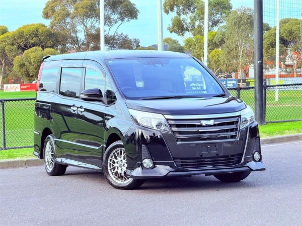 2017 Toyota Noah Van ZWR80 Hybrid Si WXB image