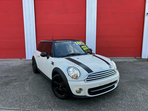 2013 Mini Hatch R56 LCI Cooper D Steptronic Baker Street White 6 Speed Sports Automatic Hatchback image