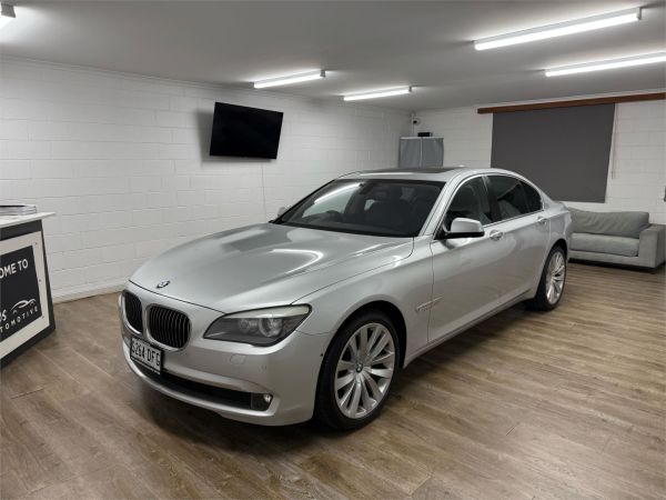 2012 BMW 7 Series Sedan F01 MY0911 730d image