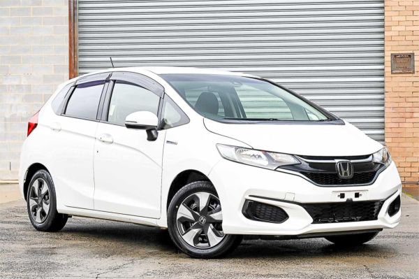 2017 Honda Fit Hatch GP5 Hybrid image