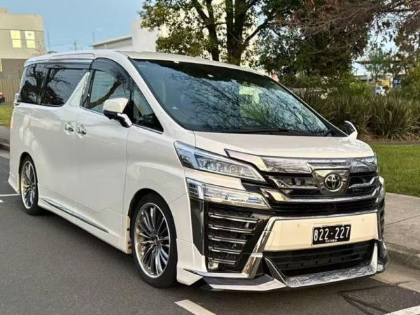 2020 TOYOTA VELLFIRE Other image