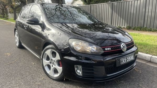 2010 Volkswagen Golf 1K MY11 GTi Black Diamond 6 Speed Direct Shift Hatchback image
