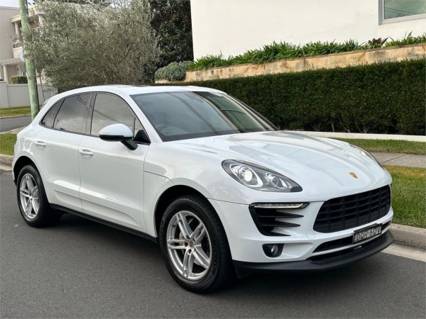 2017 PORSCHE MACAN 4D WAGON MY18 S DIESEL image