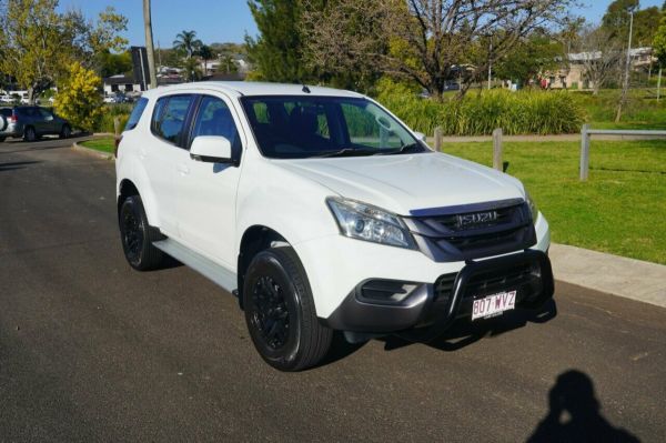 2016 Isuzu MU-X UC MY15.5 LS-M (4x2) White 5 Speed Automatic Wagon image
